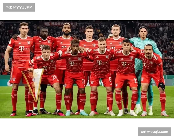 拜仁全员健康回归训练 赛季冲刺阶段阵容齐整占优